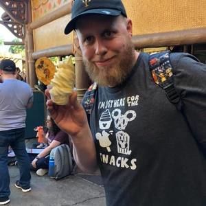 Meet your Posher, Cameron